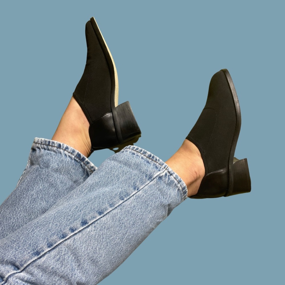 Donald J. Pliner Black Elastic Booties